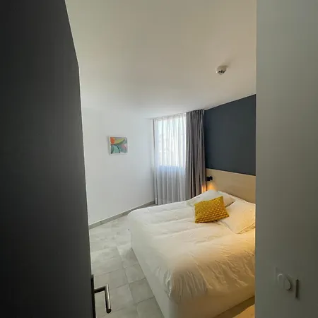 Maougavi T2 Bloom Le Spot Apartment